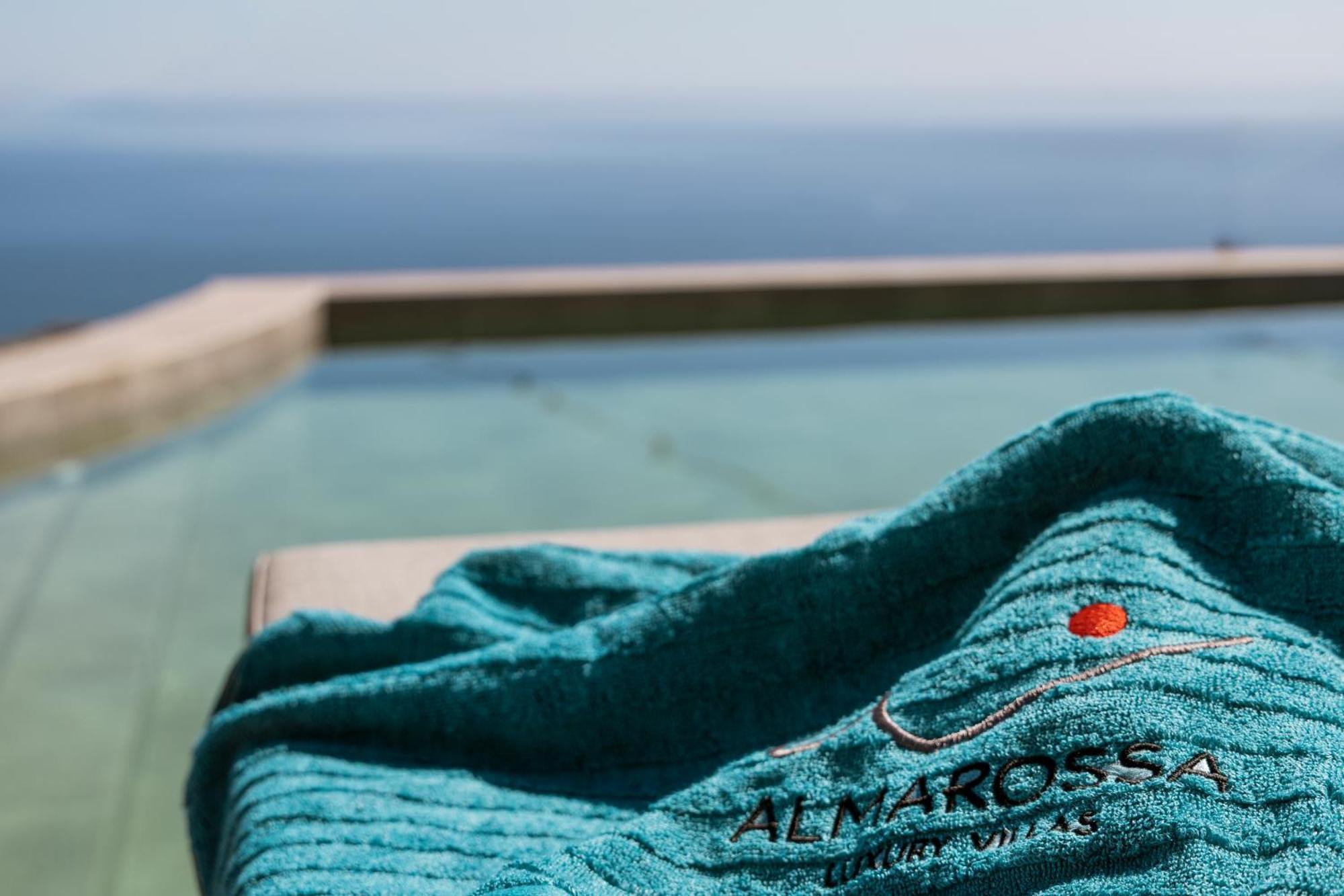 Almarossa Luxury Villas Vourvoúlos Quarto foto